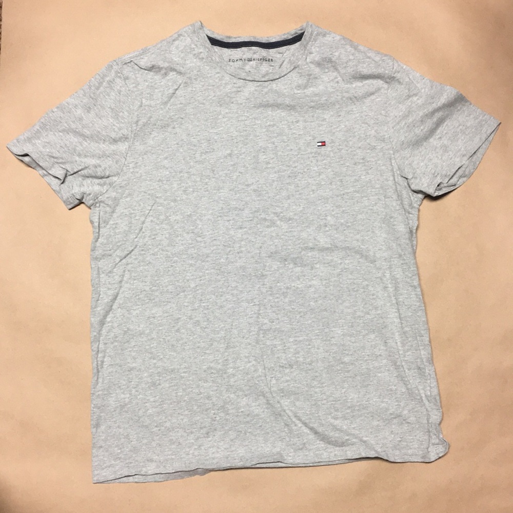 Tommy Hilfiger Grey T-Shirt